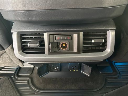 Used 2022 Ford F150 Lariat w/ Equipment Group 502A High AWD/4WD image 20
