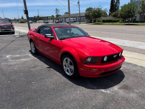 Used 2006 Ford Mustang GT Premium RWD image 2