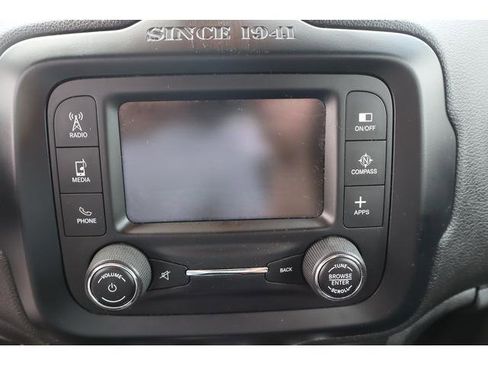 Used 2017 Jeep Renegade Sport w/ Power & Air Group FWD image 14