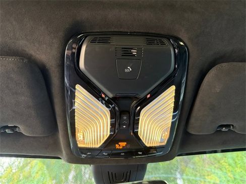 Used 2022 BMW X7 xDrive40i w/ M Sport Package image 24