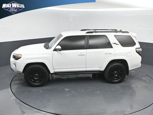 Used 2023 Toyota 4Runner TRD Off-Road Premium AWD/4WD image 12