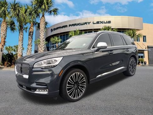 Used 2020 Lincoln Aviator Black Label w/ Class IV Trailer Tow Package AWD/4WD image 9