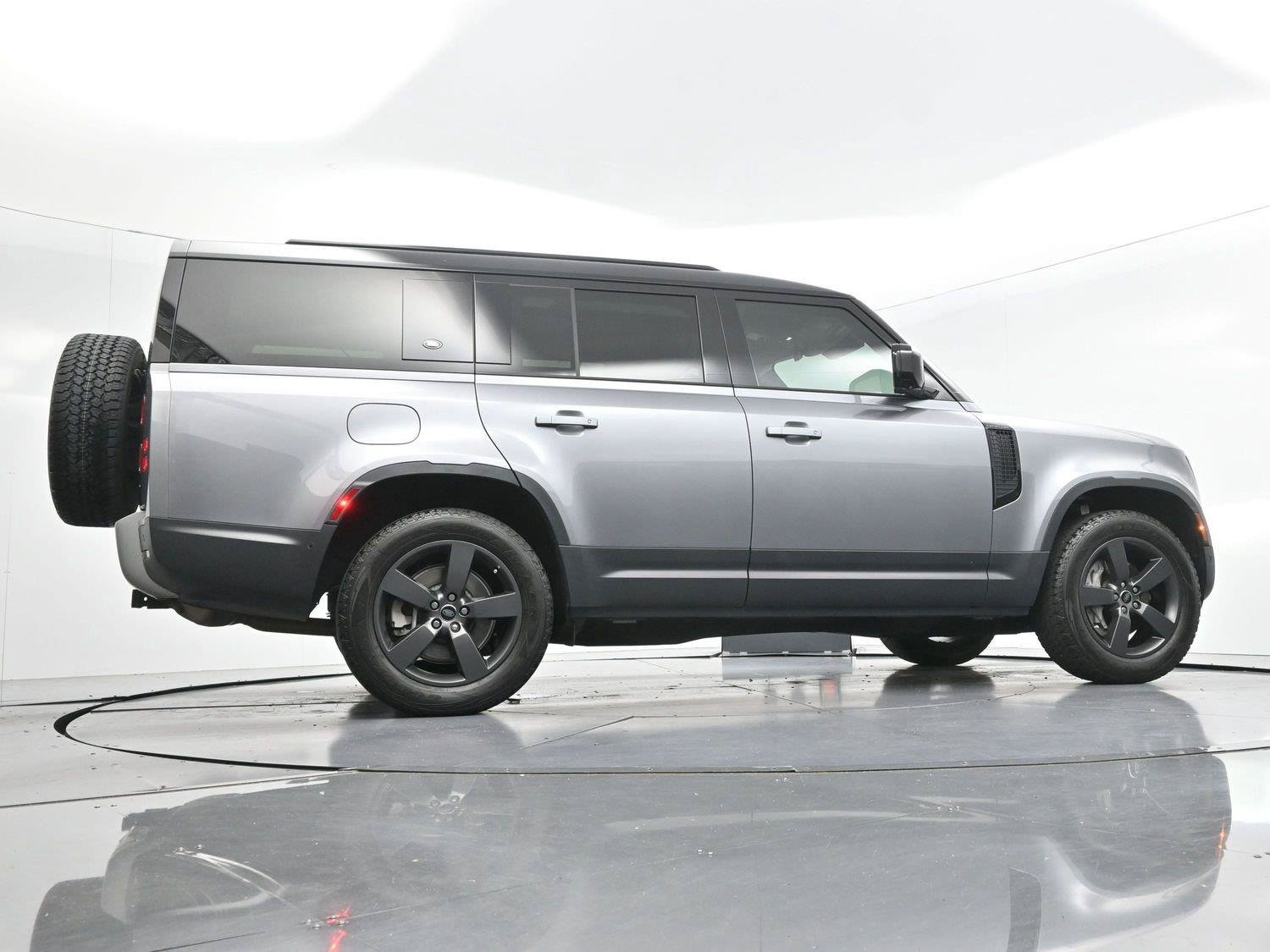 Used 2024 Land Rover Defender 130 S AWD/4WD image 60