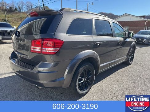 Used 2020 Dodge Journey SE w/ Blacktop Package image 8