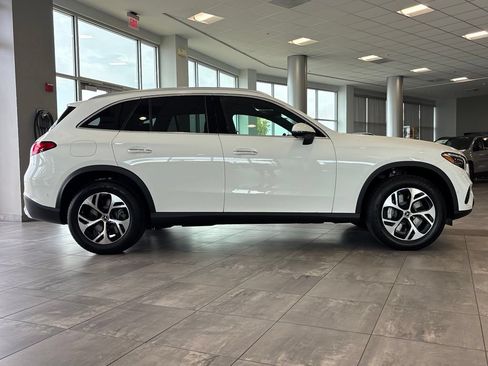 New 2026 Mercedes-Benz GLC 350e 4MATIC image 2