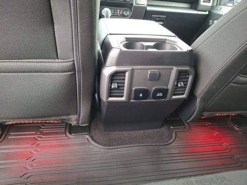 Used 2020 Ford F150 XLT w/ Equipment Group 302A Luxury AWD/4WD image 13
