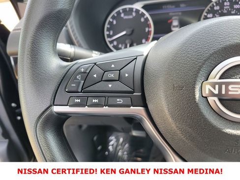 Certified 2024 Nissan Sentra SV image 30