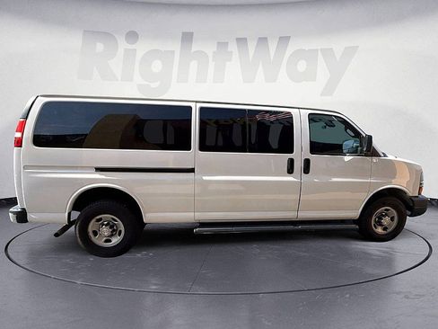 Used 2020 Chevrolet Express 3500 LT w/ LT Preferred Equipment Group RWD image 6