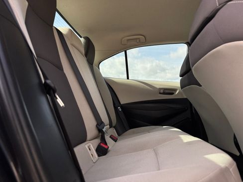 Used 2022 Toyota Corolla LE w/ LE Convenience Package FWD image 18