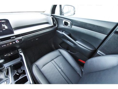 Certified 2025 Kia Sorento S w/ Panoramic Sunroof Package FWD image 10