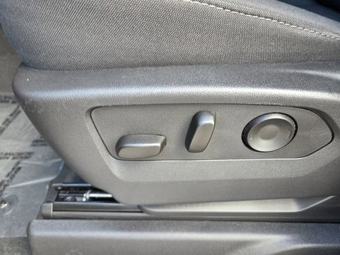 Used 2025 Chevrolet Silverado 1500 Custom Trail Boss image 7