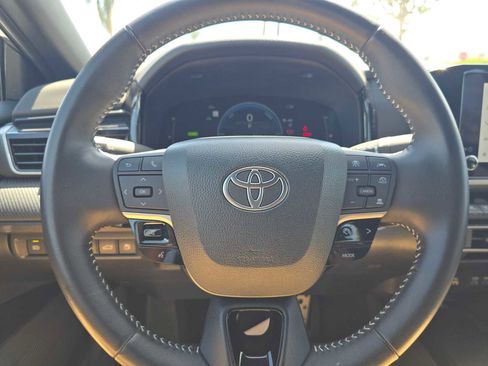 Certified 2025 Toyota Camry SE FWD image 23