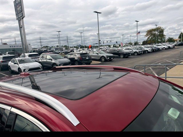 Used 2016 Cadillac SRX Luxury FWD image 3
