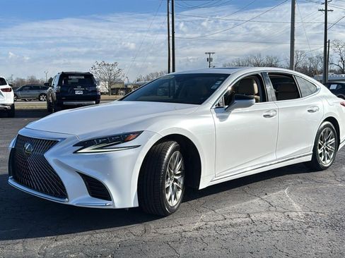 Used 2019 Lexus LS 500 500 Base w/ Accessory Package (Z2) image 3