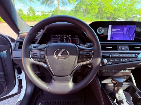 Certified 2023 Lexus ES 350 w/ Premium Package FWD image 19