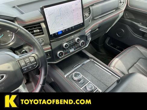 Used 2022 Ford Expedition Max Limited image 26