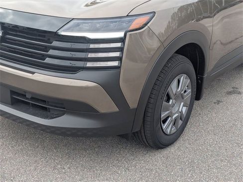 New 2026 Nissan Kicks S image 9