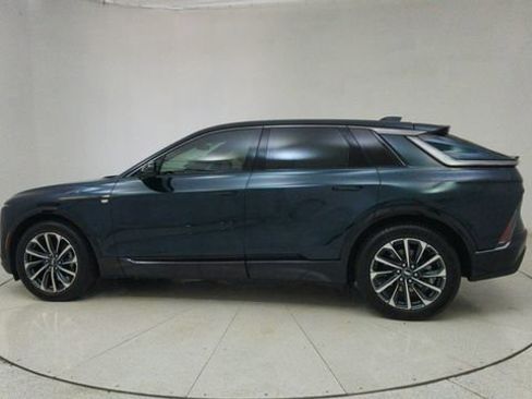 Used 2024 Cadillac Lyriq Sport image 70