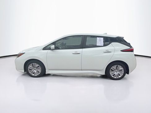 Used 2025 Nissan Leaf S FWD image 4