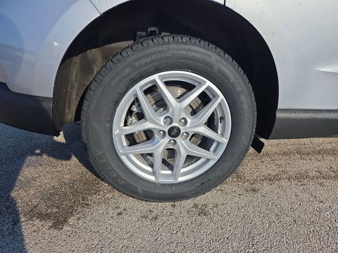 Used 2024 Ford Edge SEL w/ Convenience Package image 12