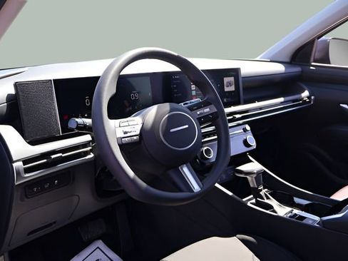 Used 2026 Hyundai Tucson SEL image 11