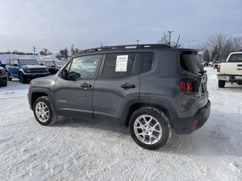 Used 2021 Jeep Renegade Sport w/ Sport Appearance Group image 6