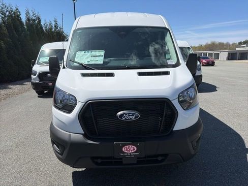 New 2026 Ford Transit 250 148 Medium Roof RWD image 3