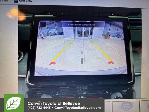 Used 2022 Jeep Grand Cherokee Limited 4xe image 12