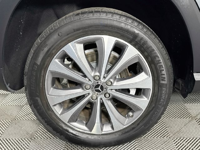 Used 2020 Mercedes-Benz GLE 350 4MATIC w/ MBUX Technology Package image 29