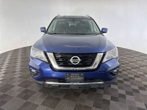 Used 2020 Nissan Pathfinder SL AWD/4WD image 2