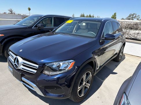 Used 2016 Mercedes-Benz GLC 300 4MATIC image 1