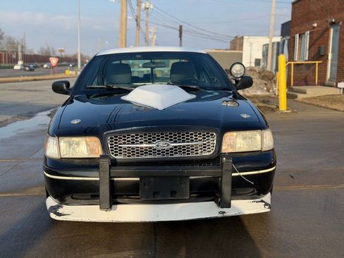 Used 2011 Ford Crown Victoria Police Interceptor w/ Trunk Pack image 2