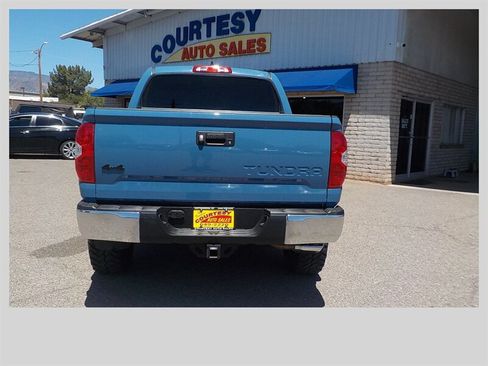 Used 2021 Toyota Tundra SR5 w/ SR5 Upgrade Package AWD/4WD image 7