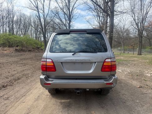 Used 2002 Toyota Land Cruiser image 12