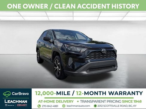 Used 2022 Toyota RAV4 LE FWD image 1