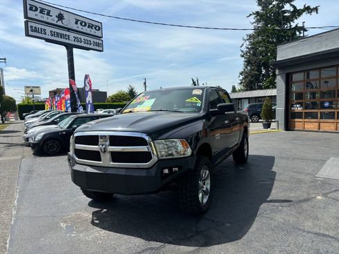 Used 2015 RAM 1500 Classic SLT w/ Luxury Group image 37