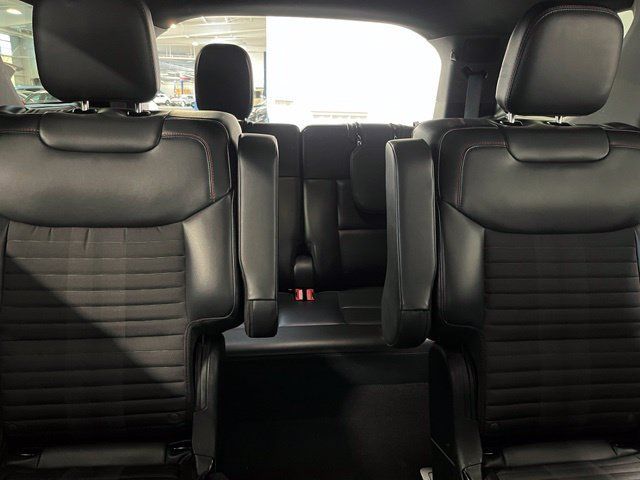 Used 2025 Ford Explorer ST-Line AWD/4WD image 12