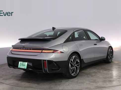 Used 2023 Hyundai Ioniq 6 SEL RWD image 3