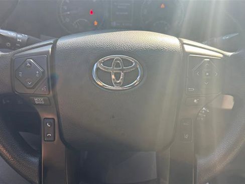 Used 2020 Toyota Tacoma SR5 image 34