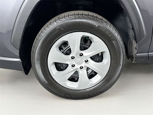 Certified 2023 Toyota RAV4 LE FWD image 40