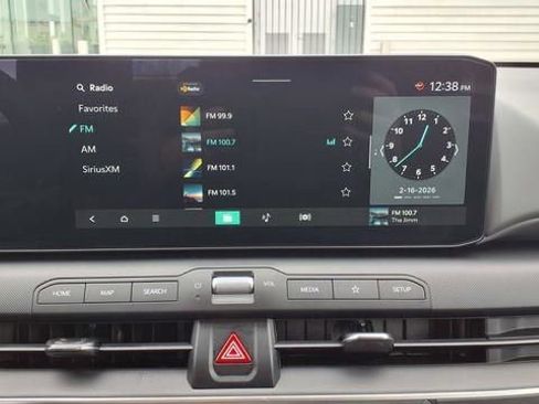 Used 2025 Kia K4 LXS image 23