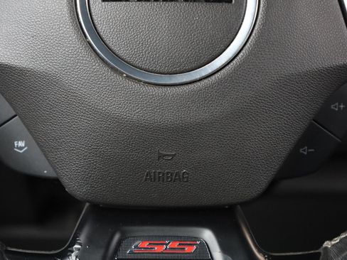 Used 2019 Chevrolet Camaro SS RWD image 36