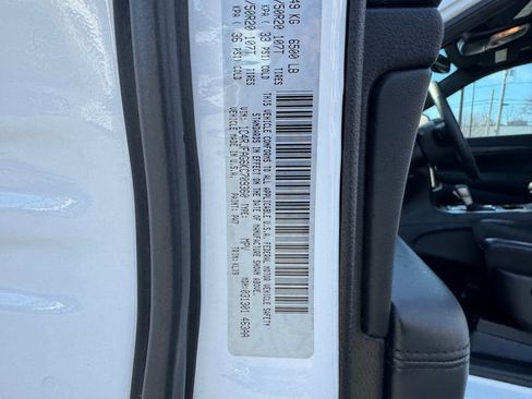 Used 2019 Jeep Grand Cherokee Altitude image 32