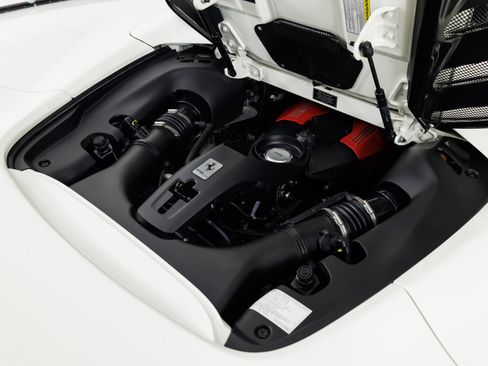 Used 2019 Ferrari 488 Spider image 41