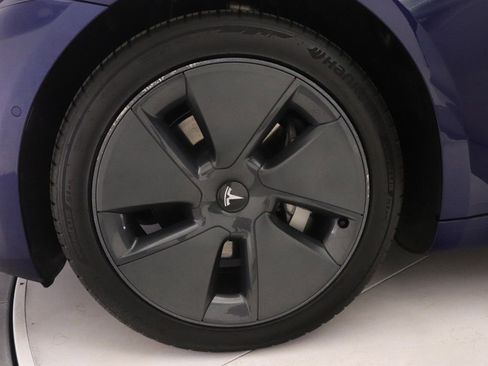 Used 2022 Tesla Model 3 Standard Range image 28