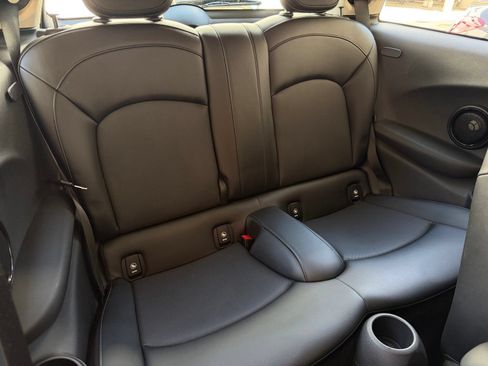 Used 2016 MINI Cooper 2-Door Hardtop FWD image 16