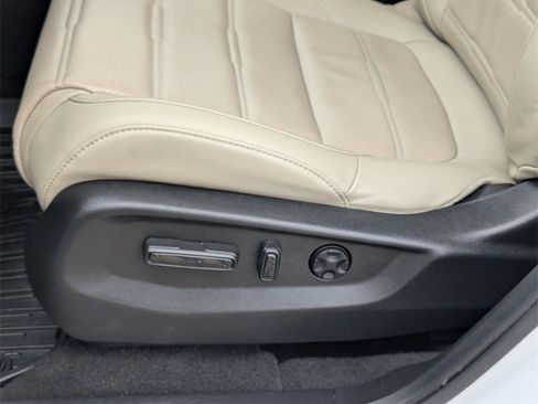 Certified 2022 Honda CR-V Touring image 11