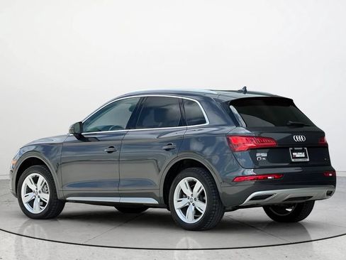 Used 2019 Audi Q5 Prestige w/ Prestige Package AWD/4WD image 3