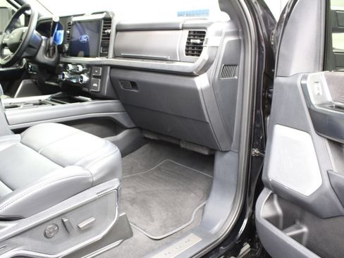 Used 2025 Ford F350 Platinum AWD/4WD image 44