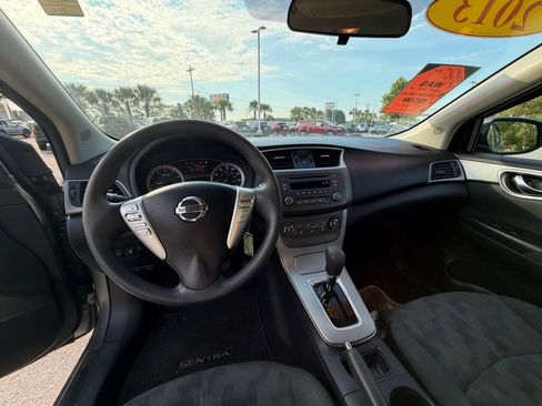 Used 2013 Nissan Sentra SV FWD image 18